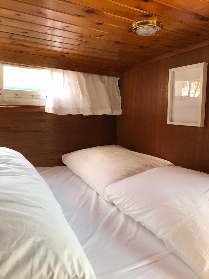 Hotel Boot & Breakfast - Slapen Op Het Water Enkhuizen Exterior foto